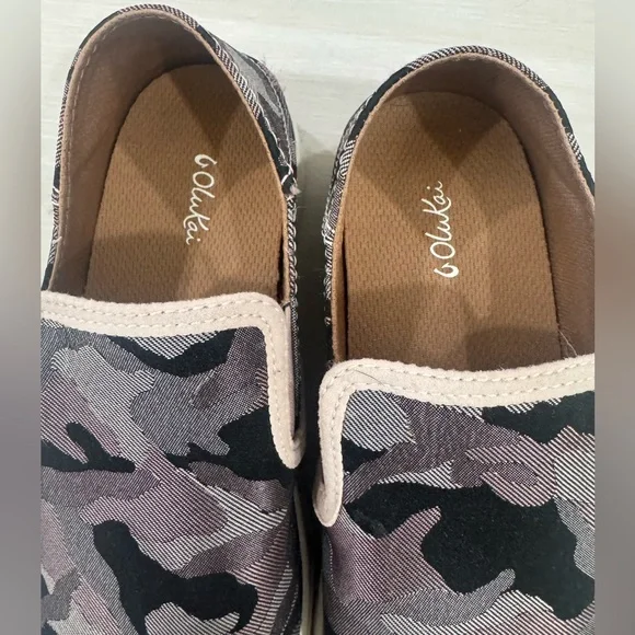 OluKai Women's Pehuea Pai Shoes - Picture 6 of 8